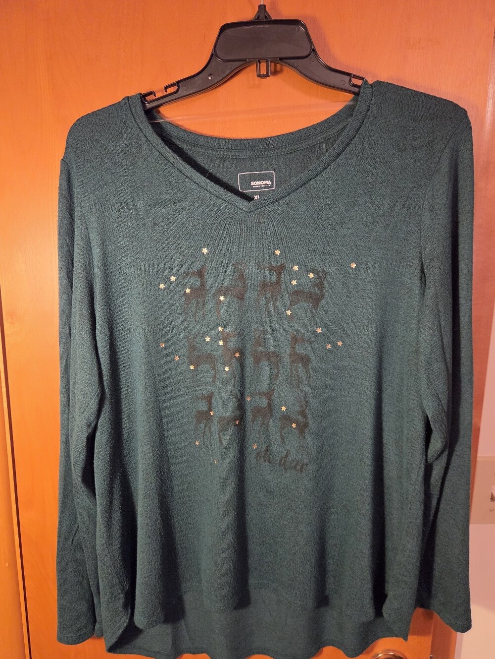 SONOMA Women's Dark Green V-Neck Sweater with Reindeer and Star Accents
